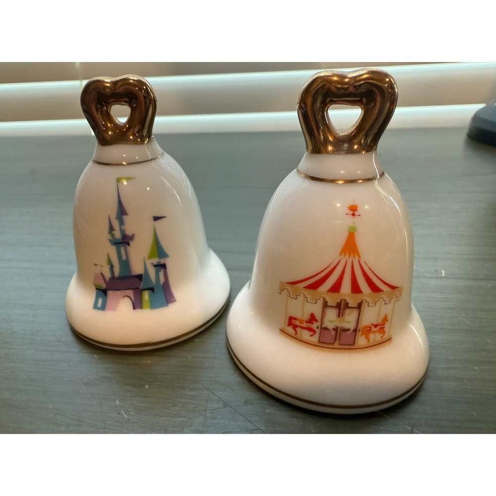 Disneyland Salt Pepper‎ Shakers Castle Carousel Vintage Ceramic Japan
